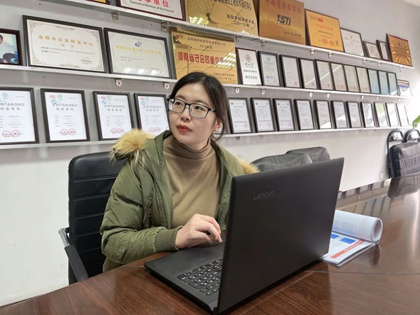 用勤奋书写担当之美，平凡岗位闪耀别样光彩！