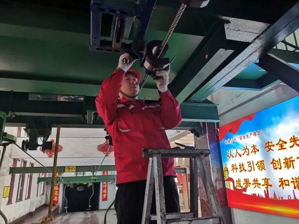 缆车坠毁致人员伤亡，引发下载黄色APP91视频安全思考